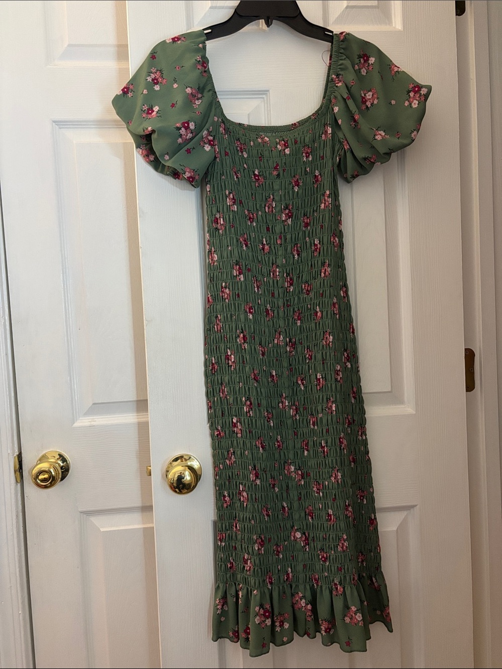 Green Floral Puff-Sleeve Midi Dress